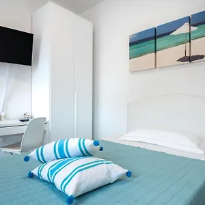 Frühstückspension Zuara9room
