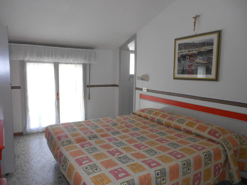 Hotel Laguna Blu Rimini 2*,